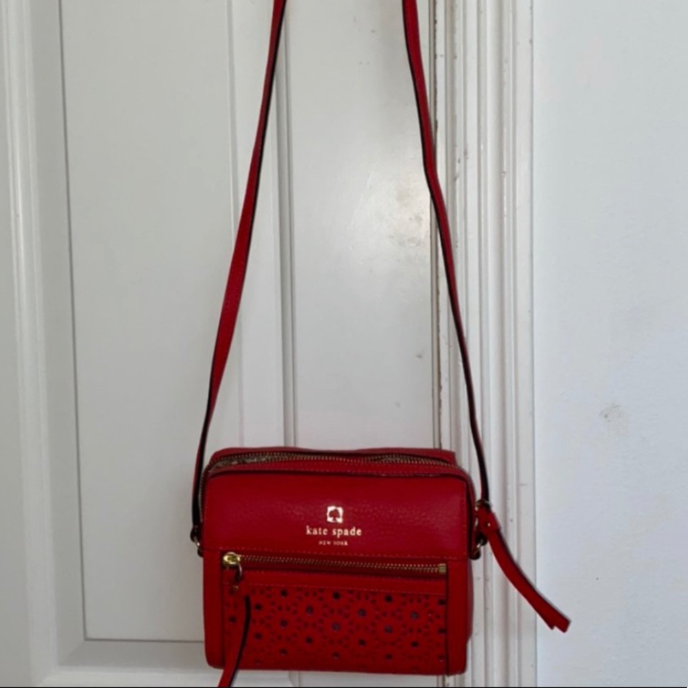Authentic cherry red Kate spade purse - Picture 4 of 4
